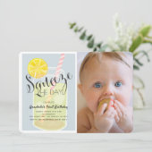 Knijp de dag limonade pot 1e verjaardag foto kaart (Staand voorkant)