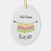 Knit Wit. Keramisch Ornament (Rechts)