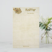 Knitter - Hand Knit Tan Chenille Yarn - Sjabloon Briefpapier (Staand voorkant)