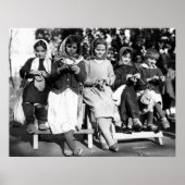 Knitting Club: 1923 Poster (Voorkant)