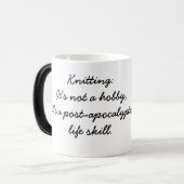 Knitting: een post-apocalyptische levensvaardighei magische mok (Voorkant links)