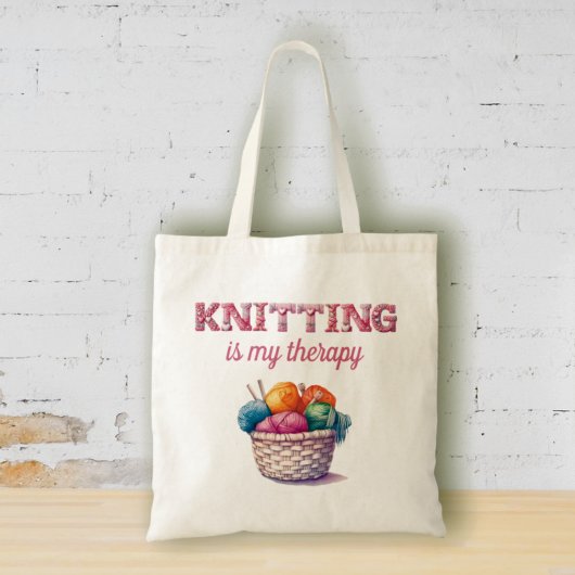Knitting is mijn therapie tote bag