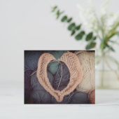 Knitting pink heart-shaped babyknitting postcard briefkaart (Staand voorkant)