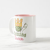 Knitting Queen Mok (Voorkant links)