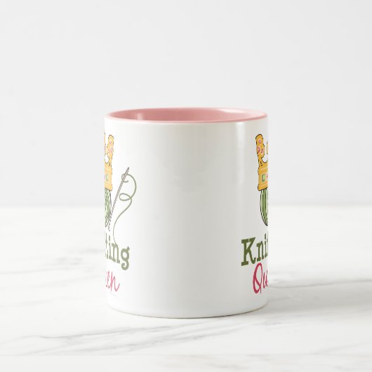 Knitting Queen Mok (Center)