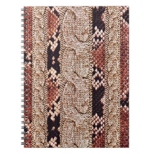 Knitwear textuur, geometrisch slangenpatroon. notitieboek