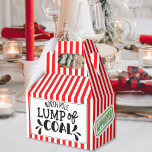 Knobbel van kolen grappig kerstgeheim kerstfeest bedankdoosjes<br><div class="desc">Voeg een speelse draai toe aan uw vakantiegeschenk met deze klomp steenkool-gunstbox, met een gedurfde rode snoepjes streepachtergrond, een groene "goedkeuringszegel" en een rode "Express Delivery"-stempel. Perfect gesorteerd voor cupcakes, koekjes, badbommen, wax smelt, kaarsen, of kleine nieuwigheden geschenken, deze doos is geweldig voor Secret Santa, vakantie feesten, of winkel verpakking...</div>