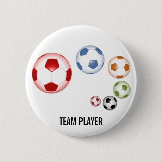 Knop met gekleurde voetballen ronde button 5,7 cm (Voorkant)