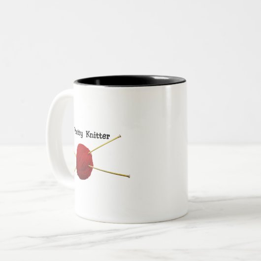 Knotty Knitter Two-Tone Mok (Voorkant links)