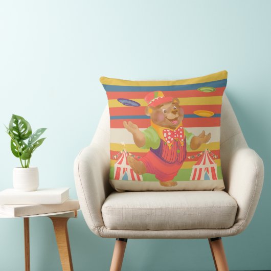 Knuffel Beer Kussen voor Kinderen met Circus Thema (Stoel)