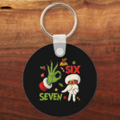 Knuffel Grappige Zes Zeven Meme Kerstman Spreuk Sleutelhanger (Voorkant)