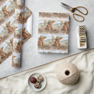 Knuffelbeer die naar een groeiende madelief staart cadeaupapier