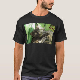 Knuffelende jonge katjes t-shirt