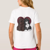 Knuffelende Newfoundlander Puppies T-shirt (Achterkant)