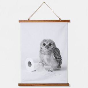 Knuffelige Babyuil met Toiletpapier Minimalist Hangend Wandkleed