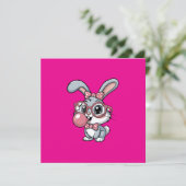 Knuffelkonijn met bril die bubbelgom blaast kaart (Staand voorkant)