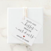 Knuffels en kusjes van de heer en mevrouw Label Te (In situ)