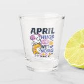 Knuffels en natte neuzen - Schattigee honden- en k Shot Glas (Voorkant)