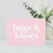 Knuffels & kisses roze wit moderne typografie kaar (Staand voorkant)