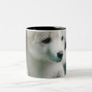 "Knuffige Witte Puppycharm" Tweekleurige Koffiemok