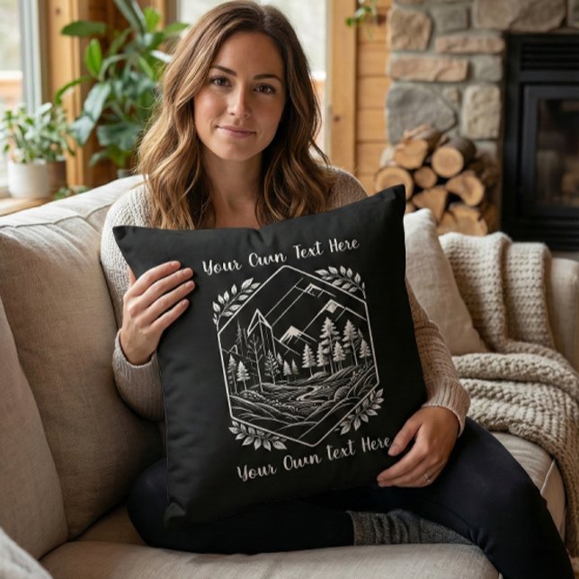 Knus Chalet Sfeer Rivier Berg Uw Tekst Kussen (Cozy Cabin Decor River Mountain Throw Pillow. Great home decor gift for nature lovers!)