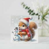 Knus eekhoorntje met sneeuwman en kerstmuts feestdagenkaart (Staand voorkant)