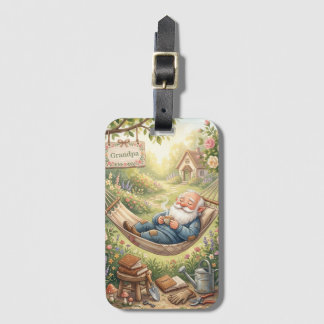 Knus watercolorillustratie van een slapende kabout bagagelabel