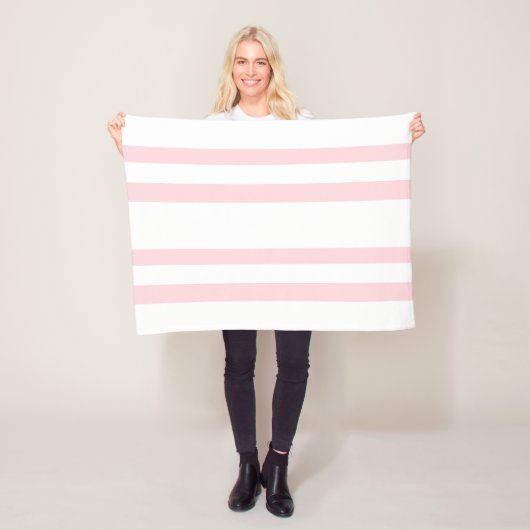 Knusse aangepaste fleece deken roze & witte streep (In situ)