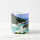 Ko Nang Yuan Island in Thailand Koffiemok (Center)