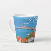 Ko Sichang, Thailand - Levendig Havenbeeld Klein Latte Mok (Linkerhoek)