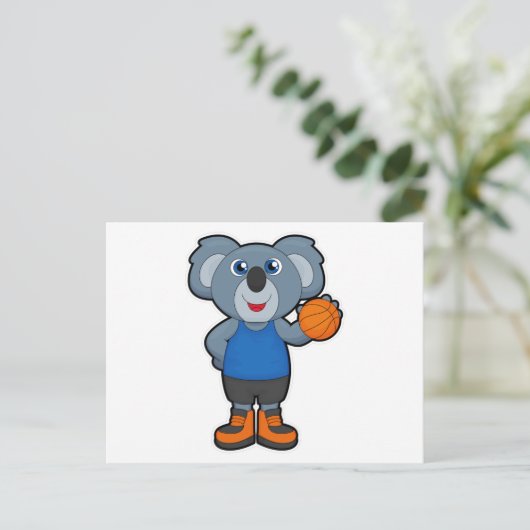 Koala als basketballer met basketbal briefkaart (Staand voorkant)