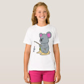 Koala als Fisher met Geviste staaf en vis T-shirt (Voorkant volledig)
