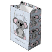 Koala Beer Baby shower Blauw Medium Cadeauzakje (Voorkant Gekanteld)