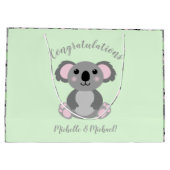 Koala Beer Baby shower Groene Genderneutraliteit Groot Cadeauzakje (Achterkant)