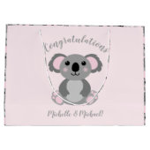 Koala Beer Baby shower Roze meisje Groot Cadeauzakje (Achterkant)