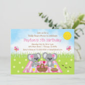 Koala Beer Picnic Pink Gingham Birthday Kaart (Staand voorkant)