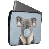 Koala Blaast een Blauwe Bubble Gum Poster Laptop Sleeve (Voorkant Rechts)