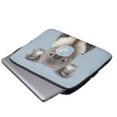 Koala Blaast een Blauwe Bubble Gum Poster Laptop Sleeve (Voorkant onderkant)
