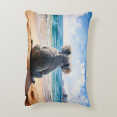 Koala op een zandstrand accent kussen (Achterkant (Verticaal))