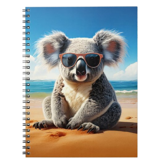 Koala op een zandstrand notitieboek (Voorkant)