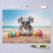 Koala op het strand met paaseieren tissuepapier (Craft)