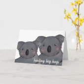 Koala stuurt grote knuffels kaart (Gele Bloem)