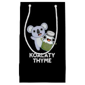 Koala-ty Thyme Funny Koala Thyme Pun Dark BG Klein Cadeauzakje (Voorkant)