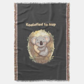 "Koalafied to Nap – Cute Sleepy Koala T-Shirt" Deken (Voorkant Verticaal)