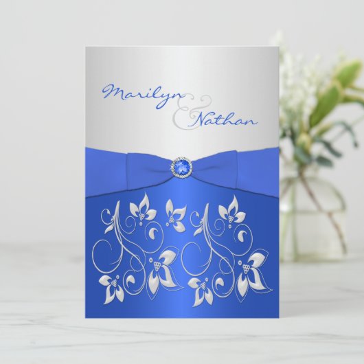 Kobalt Blue en Silver Floral Wedding Invitation Kaart (Staand voorkant)
