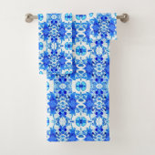 Kobalt Blue en White Batik Tegel Pattern Bad Handdoek (Insitu)