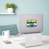 Kodiak, Alaska Sticker (Laptop op bureau)