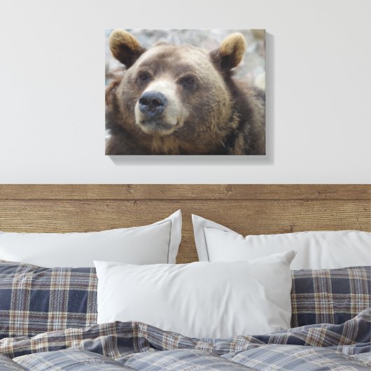 Kodiak Beer Closeup Canvas Afdruk (Insitu (Slaapkamer))