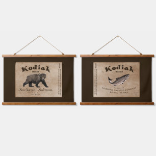 Kodiak Salmon Label Hanging Tapestry Hangend Wandkleed