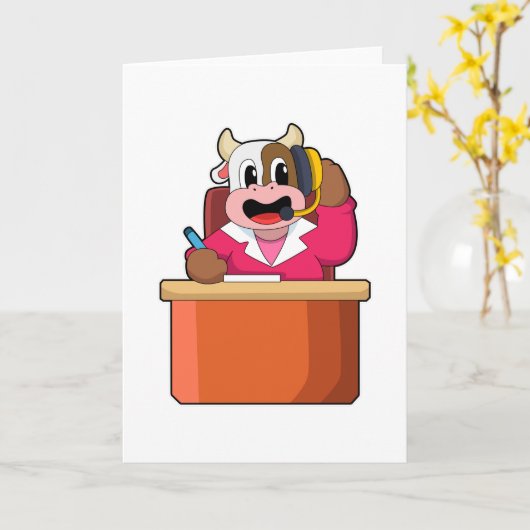 Koe als secretaris met tabel kaart (Gele Bloem)